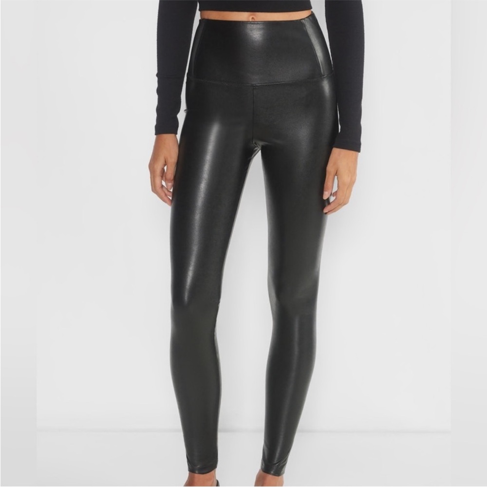 Aritzia | Wilfred Free - Daria Black Faux Leather Leggings